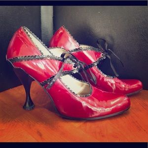 Sexy Fluevog Red Patten Leather Mary Jane heels